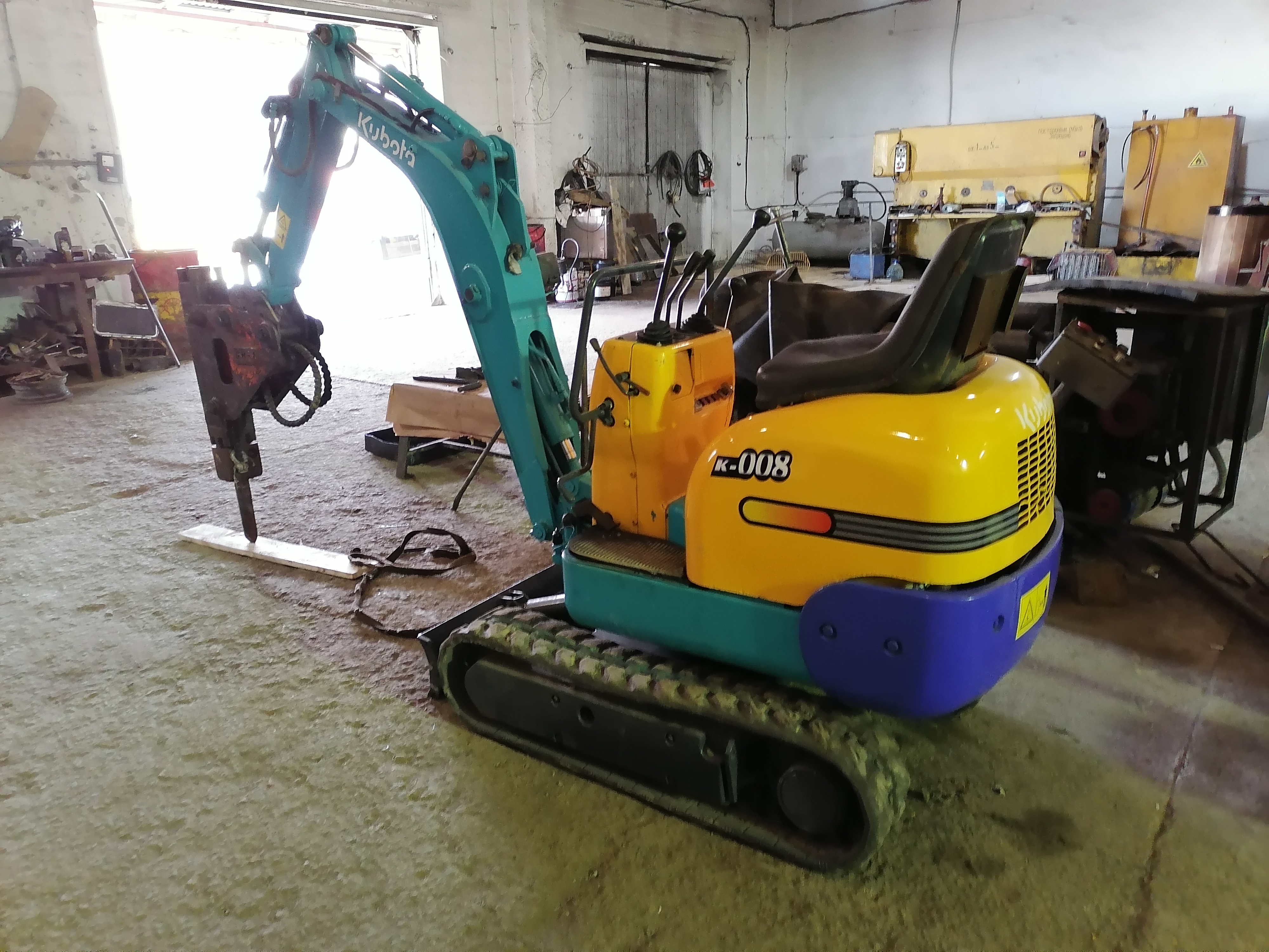 Предоставляем услуги и аренду на Экскаватор - KUBOTA K-008, 2015 г.в.